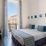Archimede Charm - Historical Palace In Ortigia Alojamento de Acomodação e Pequeno-almoço 3*
