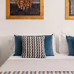 Archimede Charm - Historical Palace In Ortigia 3*