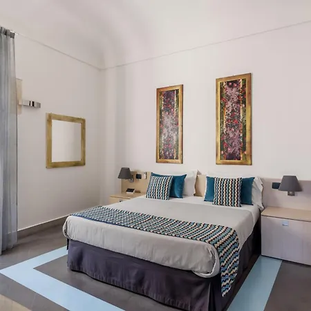 Archimede Charm B&B - Historical Palace In Ortigia Oda ve Kahvaltı