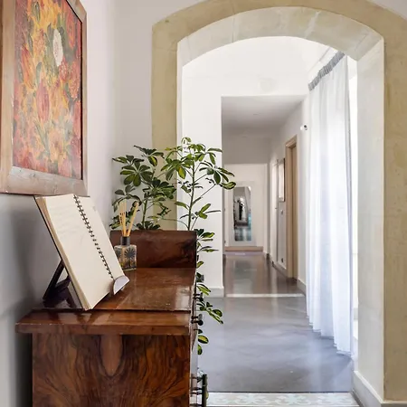 Bed & Breakfast Archimede Charm - Historical Palace In Ortigia Syracuse