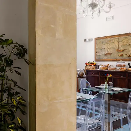 Archimede Charm B&B - Historical Palace In Ortigia 3* Siraküza