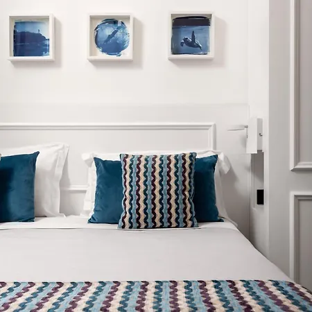 Archimede Charm - Historical Palace In Ortigia Bed & Breakfast
