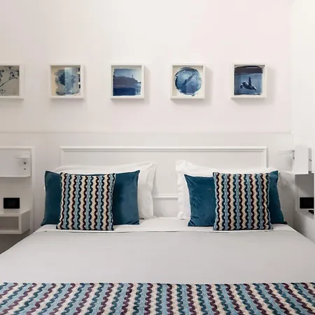 Archimede Charm - Historical Palace In Ortigia 3*