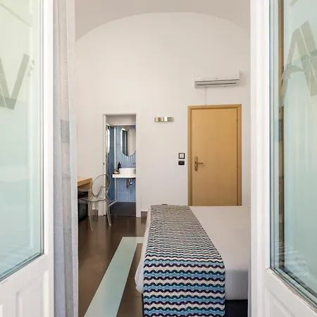 Bed & Breakfast Archimede Charm - Historical Palace In Ortigia 3*