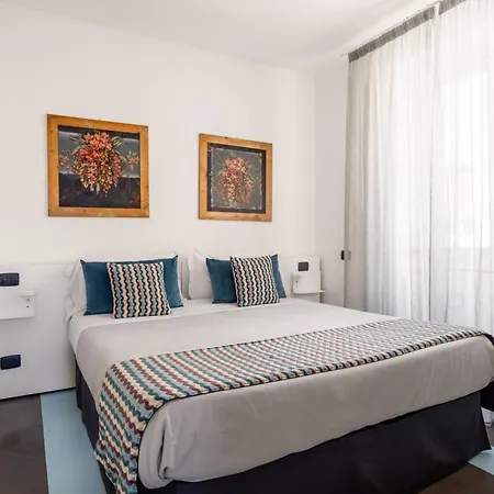 Archimede Charm - Historical Palace In Ortigia Bed & Breakfast 3*