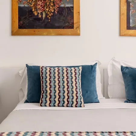 Archimede Charm - Historical Palace In Ortigia 3*