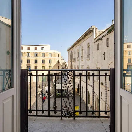 Bed & Breakfast Archimede Charm - Historical Palace In Ortigia 3*