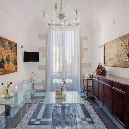 Archimede Charm - Historical Palace In Ortigia Bed & Breakfast 3*