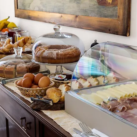 Bed & Breakfast Archimede Charm - Historical Palace In Ortigia 3*