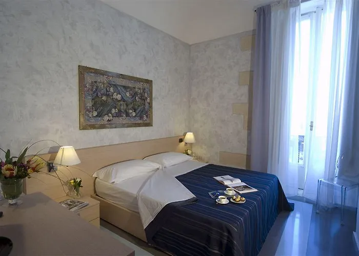 Oda ve Kahvaltı Archimede Charm B&B - Historical Palace In Ortigia