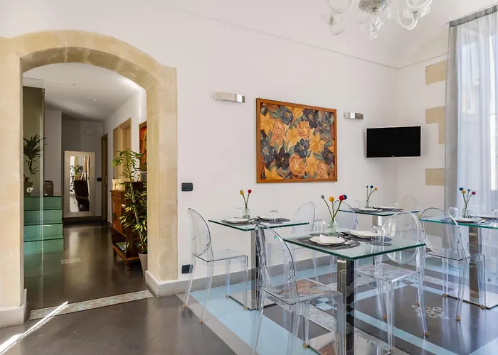 Oda ve Kahvaltı Archimede Charm B&B - Historical Palace In Ortigia 3*