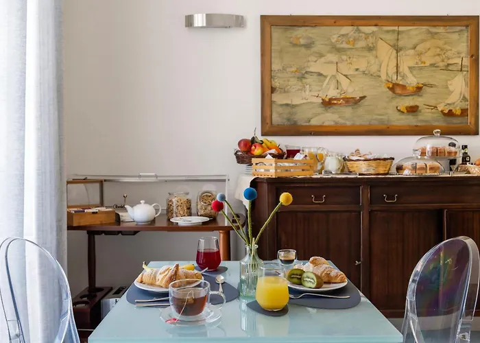 Archimede Charm B&B - Historical Palace In Ortigia 3*