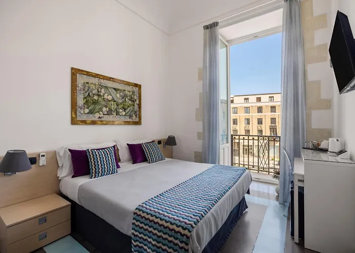 Archimede Charm B&B - Historical Palace In Ortigia Oda ve Kahvaltı