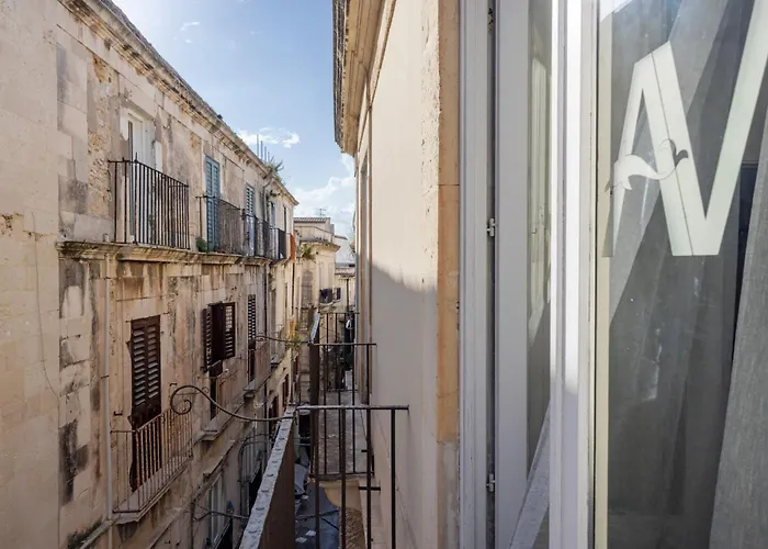 Archimede Charm B&B - Historical Palace In Ortigia 3* Siraküza