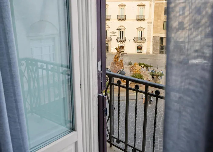 Archimede Charm B&B - Historical Palace In Ortigia Oda ve Kahvaltı