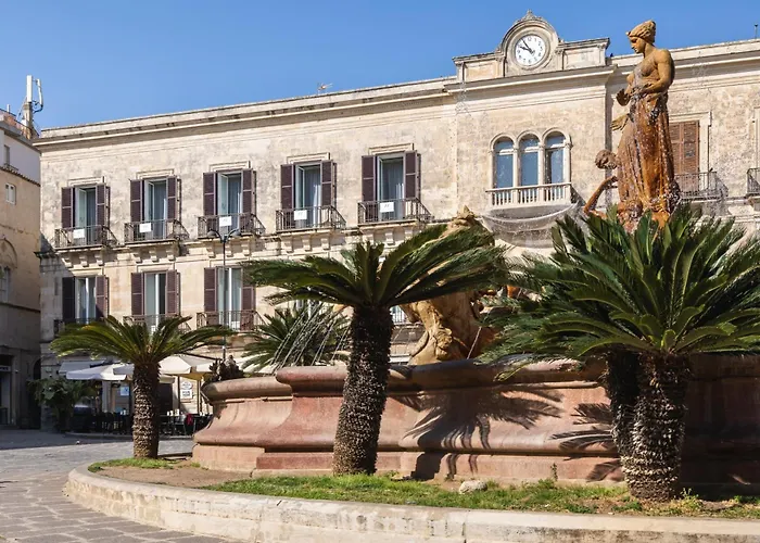 Archimede Charm B&B - Historical Palace In Ortigia Oda ve Kahvaltı