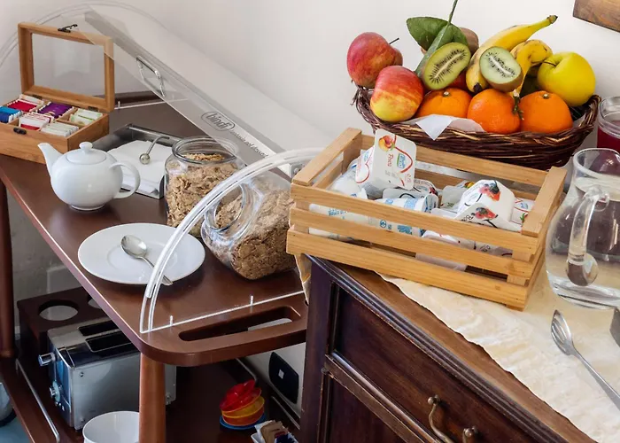 Archimede Charm B&B - Historical Palace In Ortigia Oda ve Kahvaltı